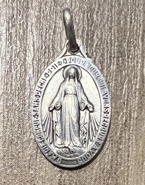 Médaille religieuse ancienne en argent - Notre Dame des Aydes BLOIS Médaille religieuse ancienne en argent - Notre Dame des Aydes BLOIS